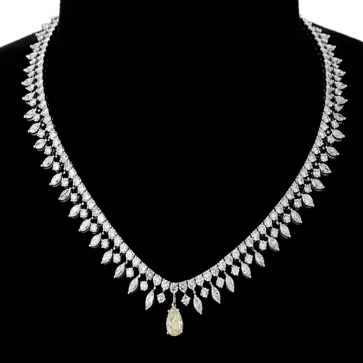 DiamondDropNecklace-DIAM-Jewelry-Lebanon